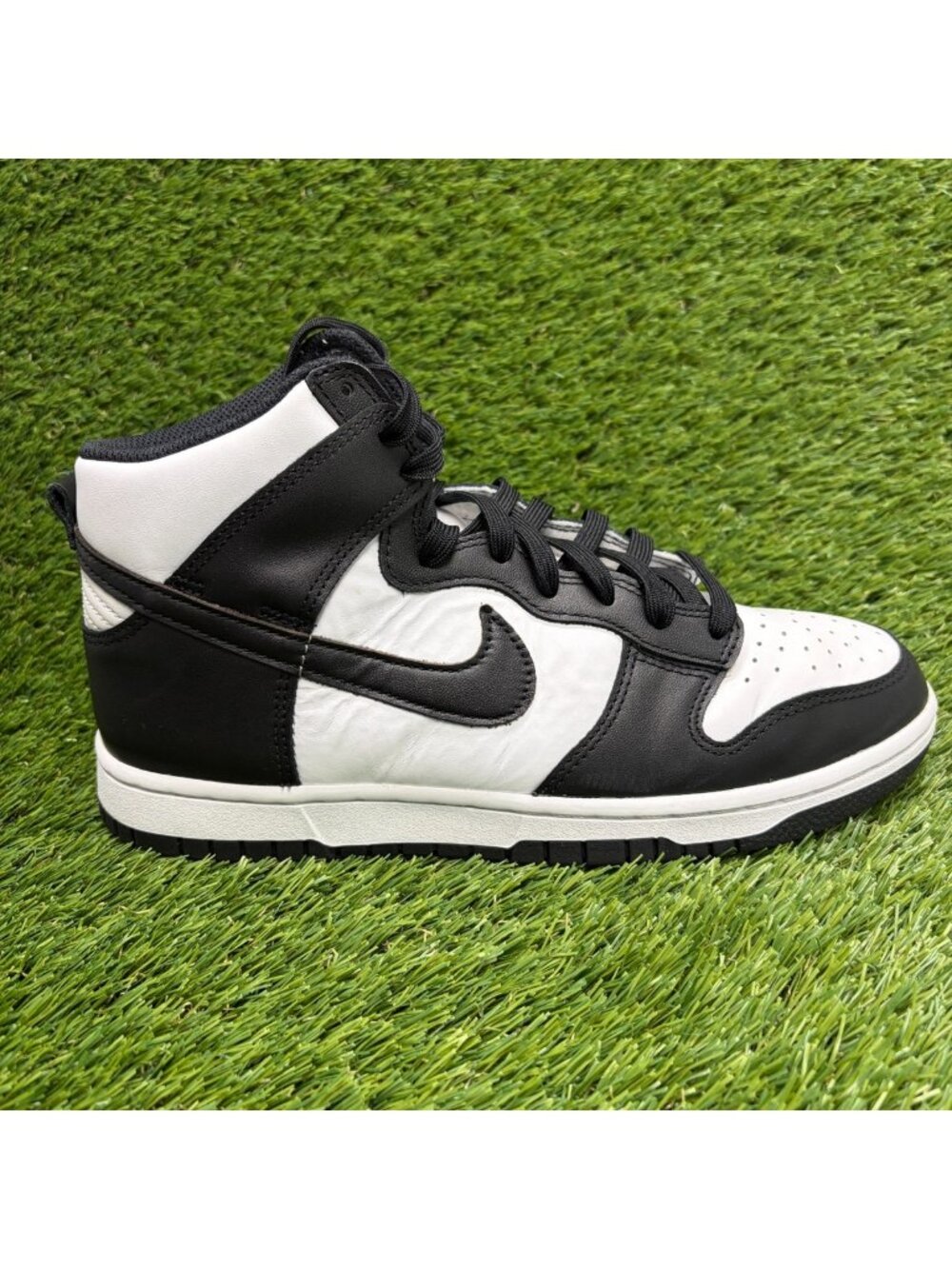 Nike Dunk High Mens Size 8 White Black Athletic Leather Walking Shoes Sneakers